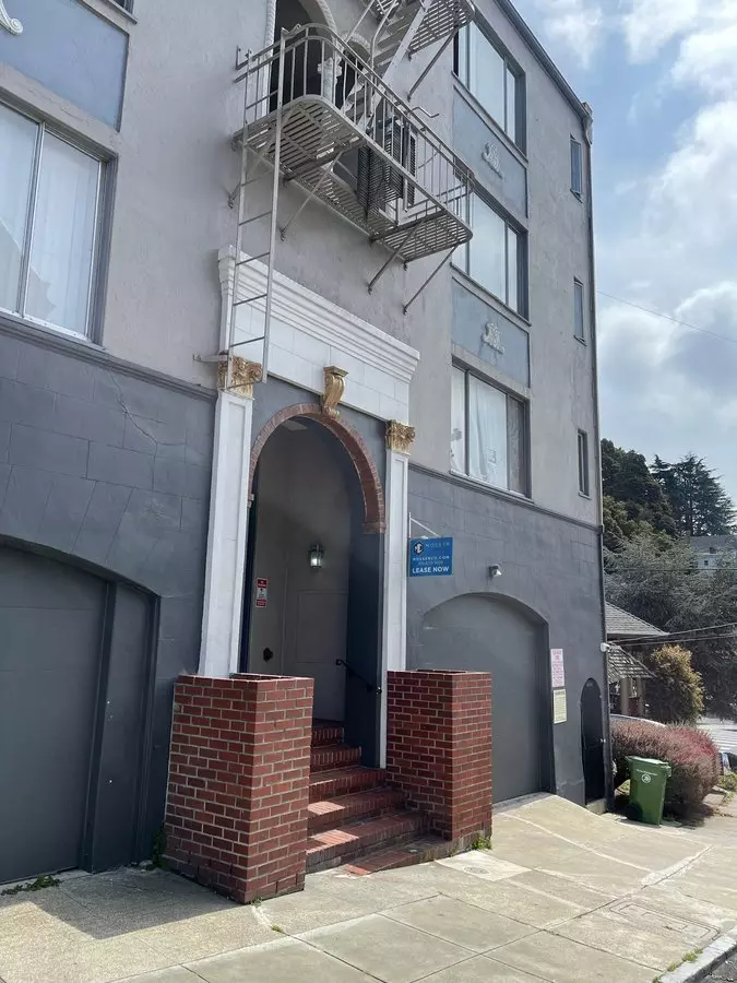 1146 McKinley Ave.