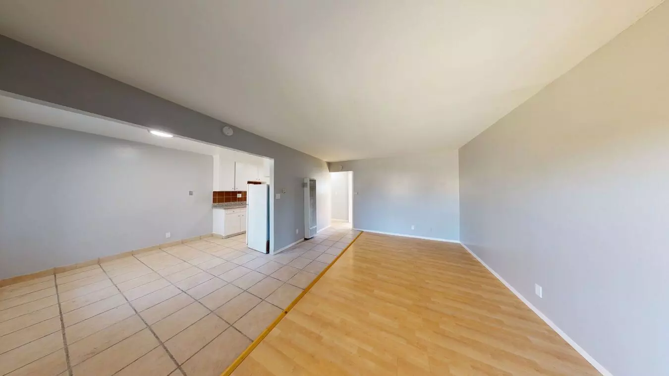 2619 High Street