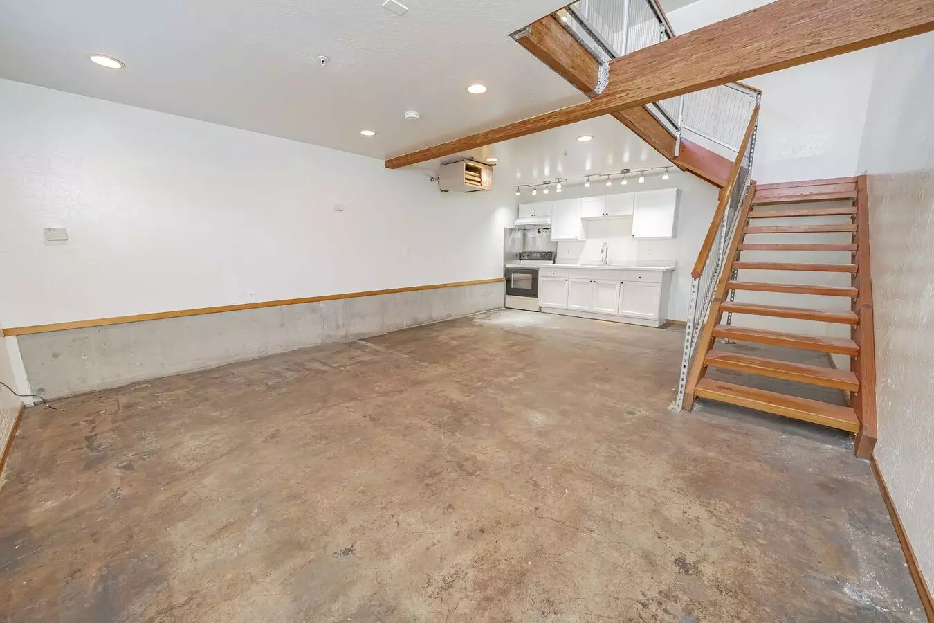 293 Whitmore Street