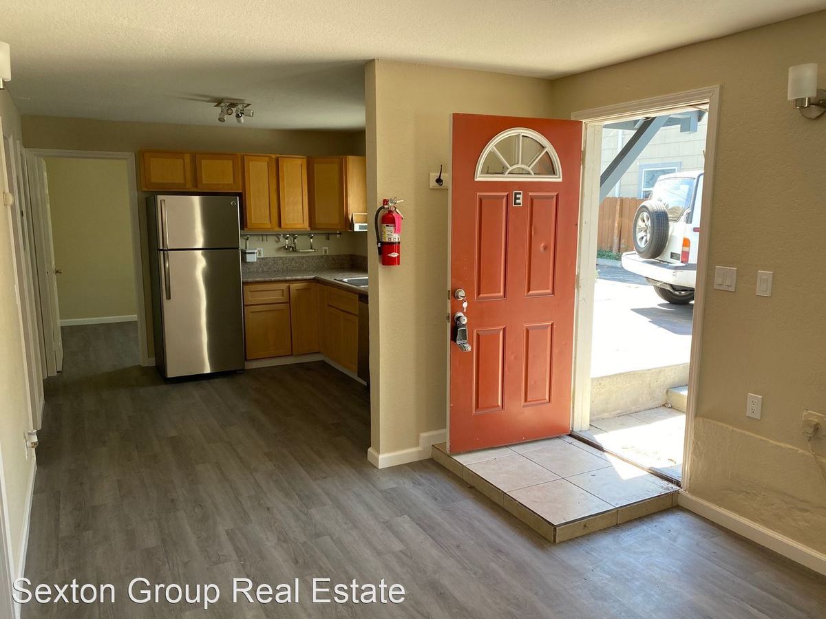 Sweet Cozy West Oakland Apartment