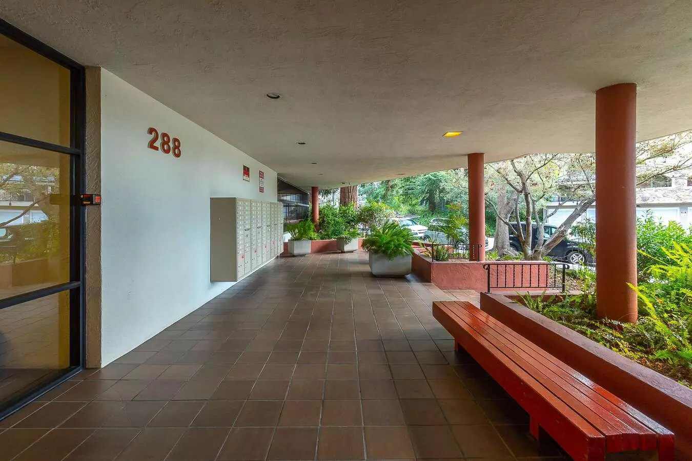 288 Whitmore Street, Oakland (Condo)