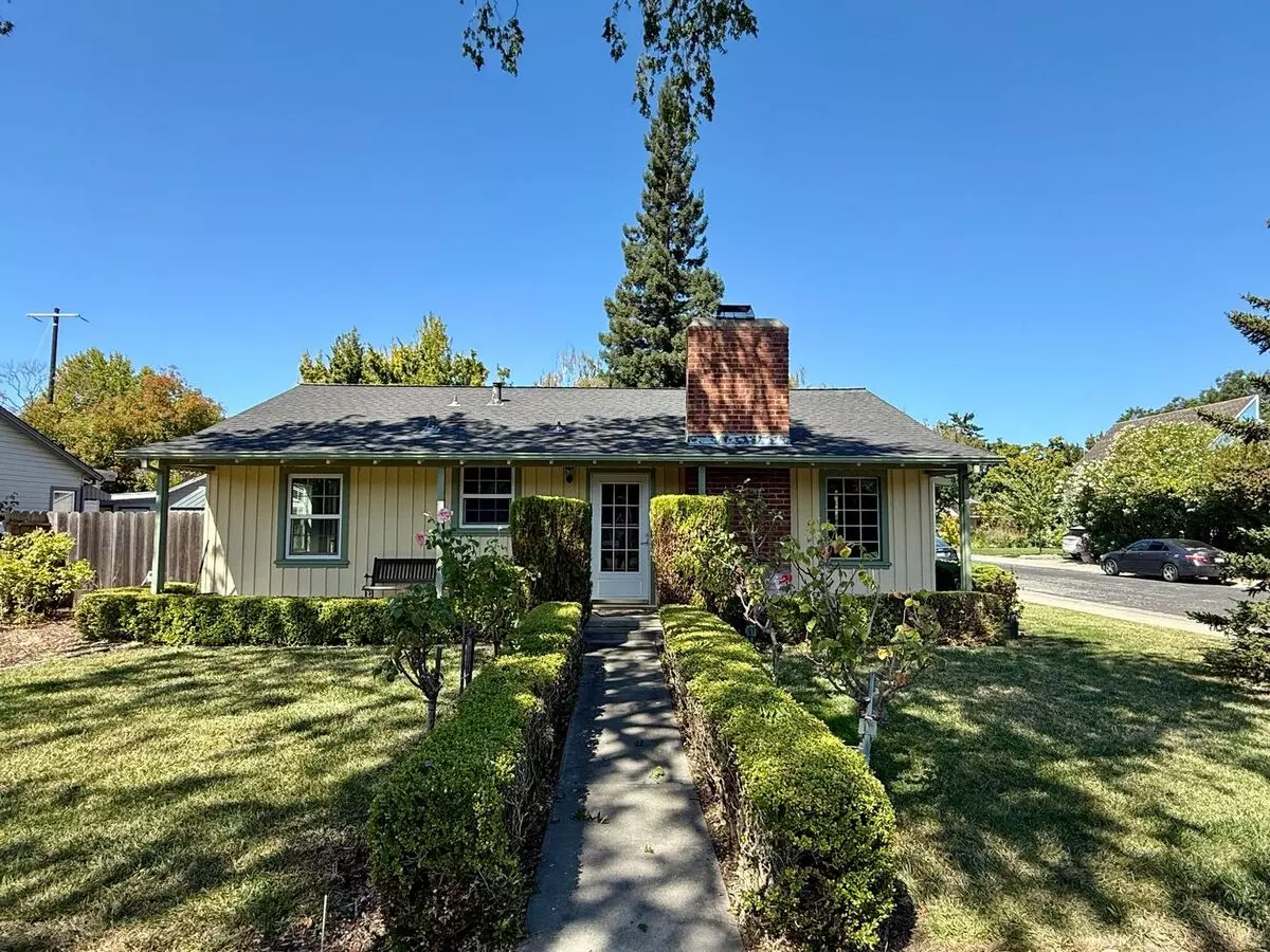 1043 Oregon Avenue
