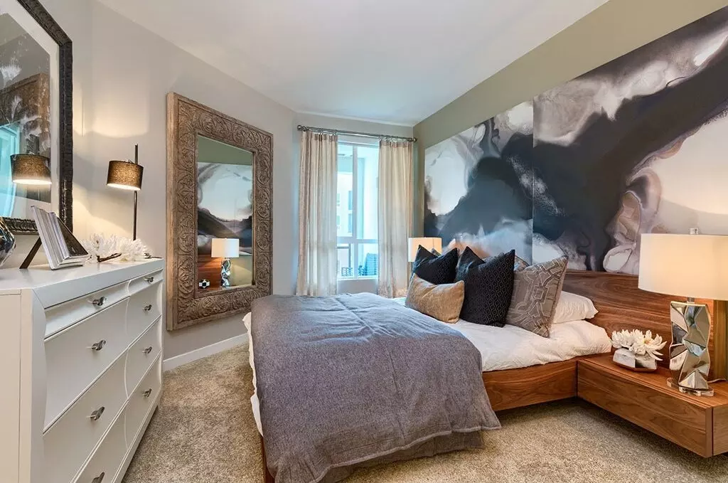 Modern 1 Bed, 1 Bath Apartment.