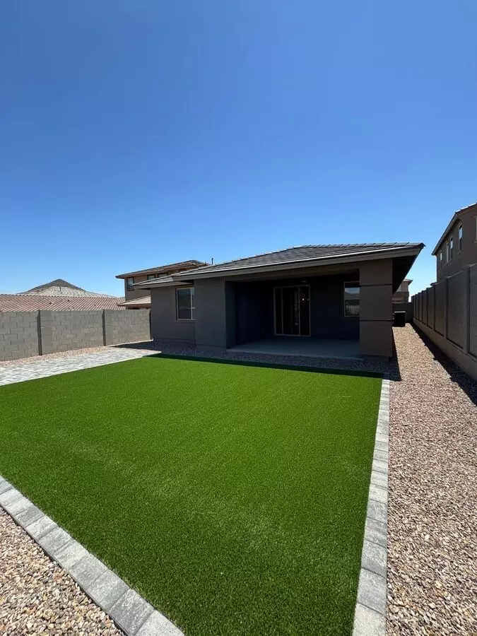 BRAND NEW HOME IN NORTHPOINTE AT VISTANCIA