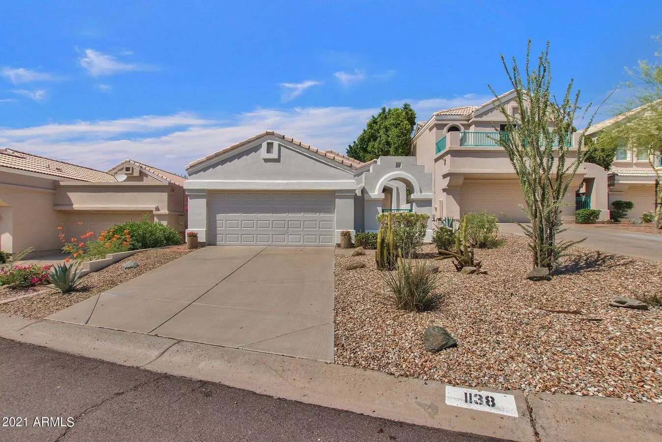 1138 E AMBERWOOD Drive