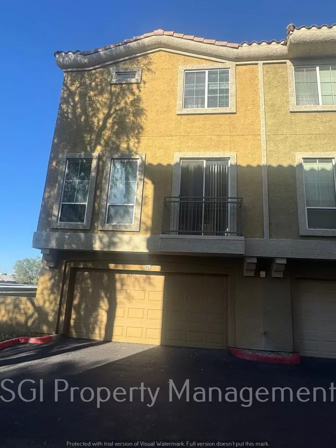 3 Bedroom Townhome in Phoenix