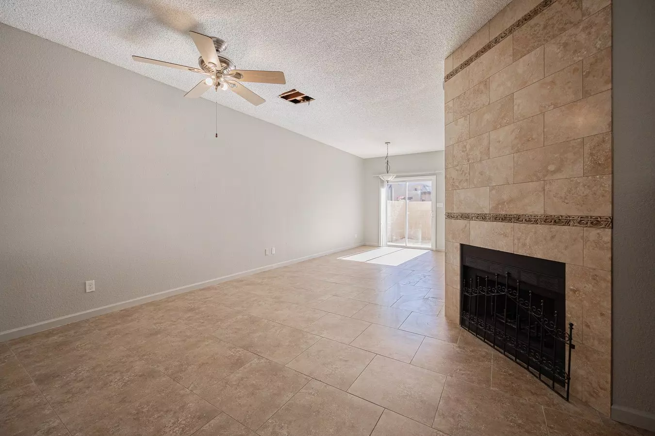 1935 W Morten Ave Unit 27