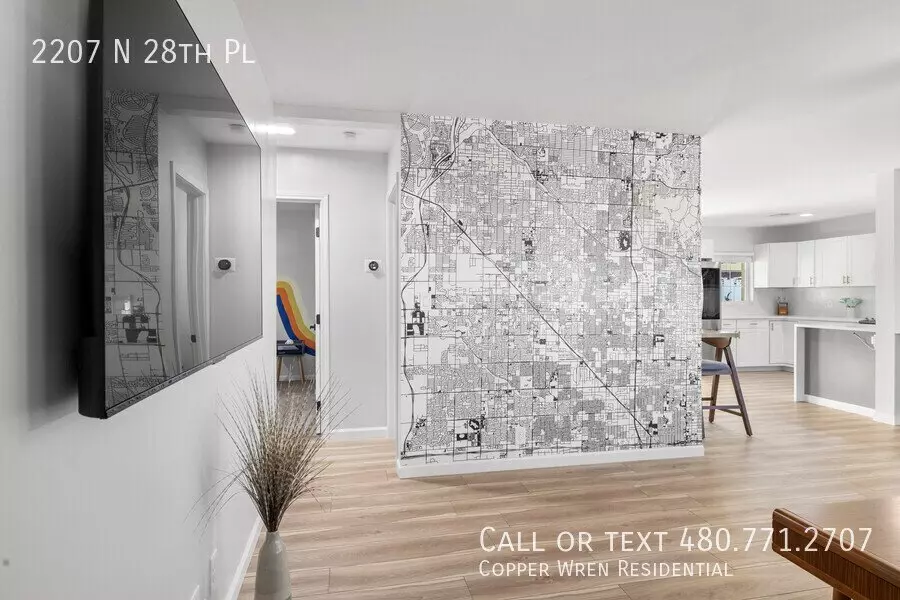 2207 North 28th Place