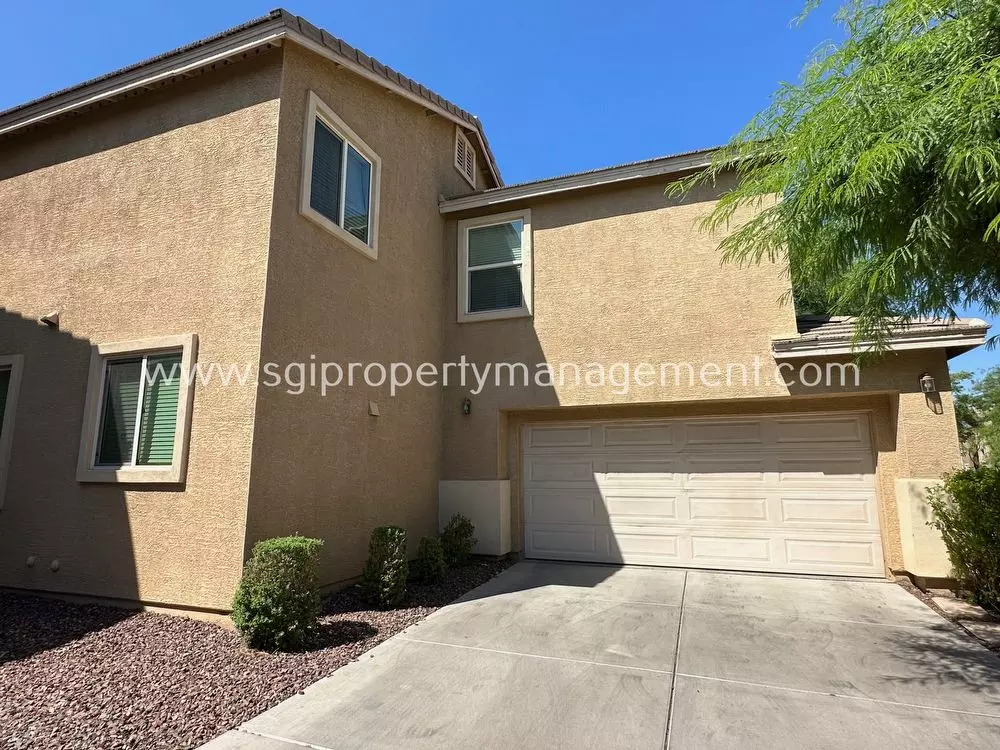 2209 E Pecan Rd