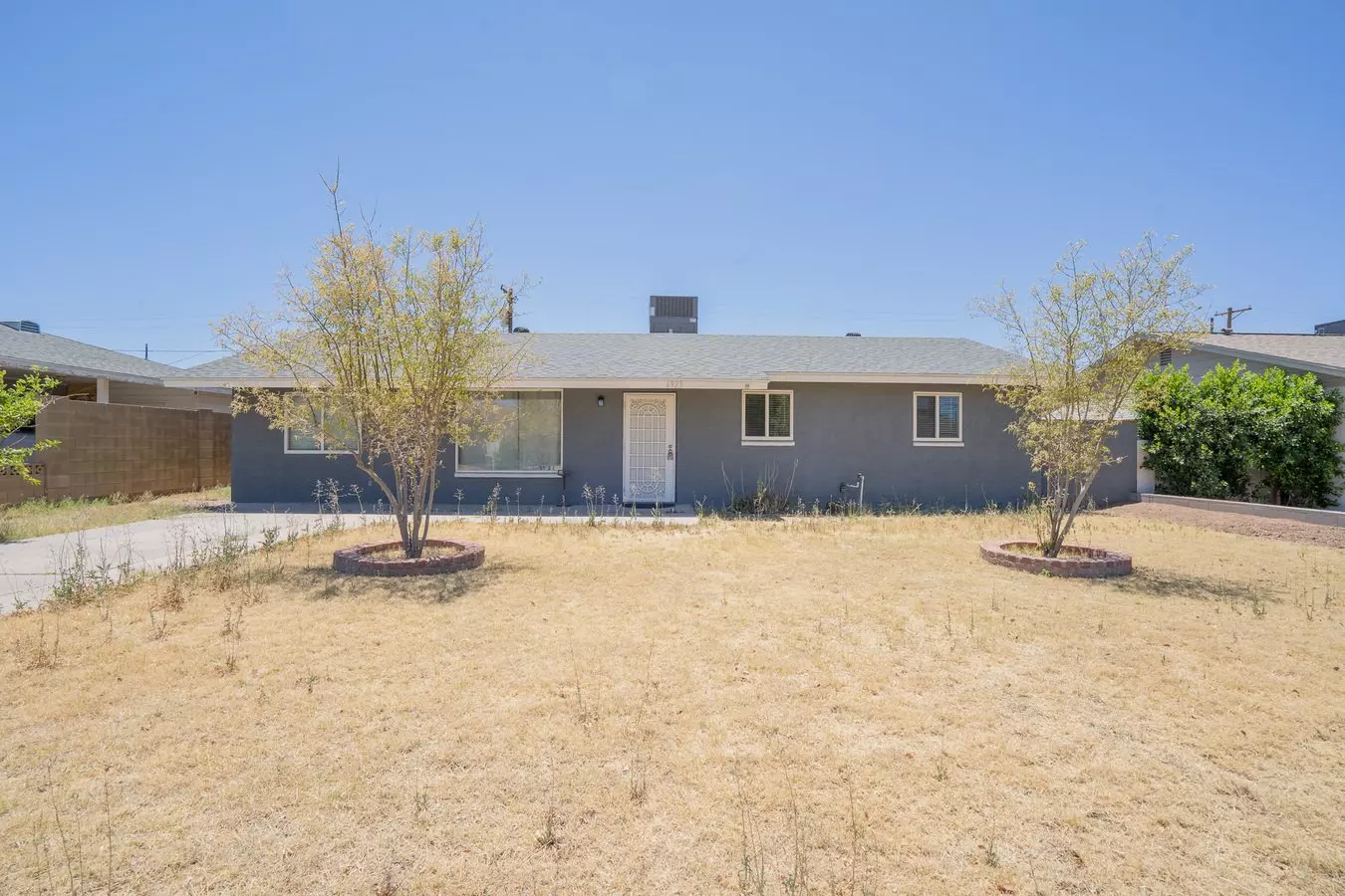 4923 East Palm Lane