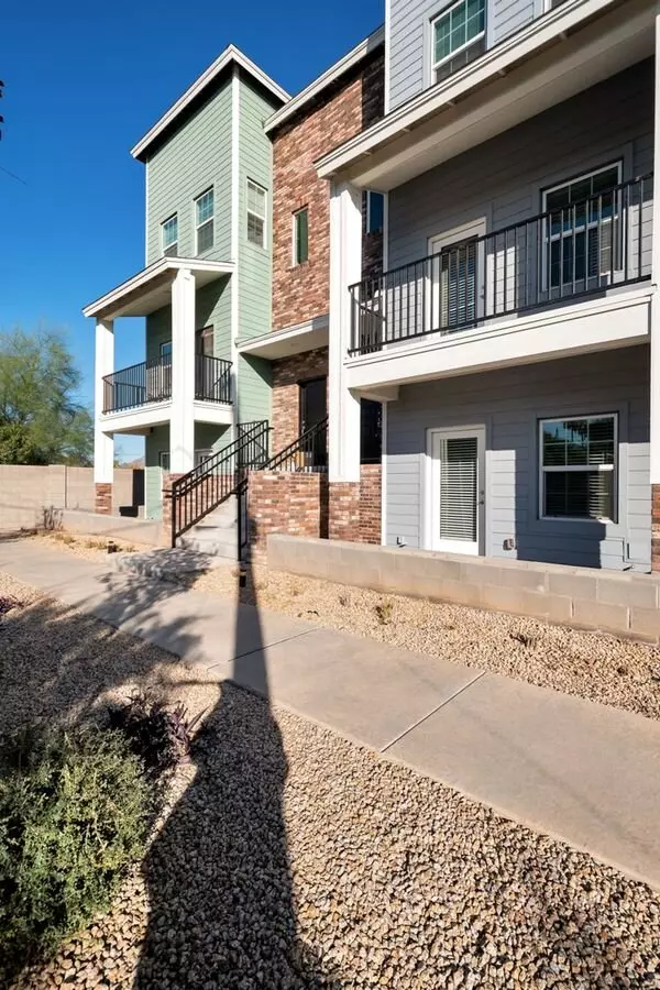 Encanto Townhomes