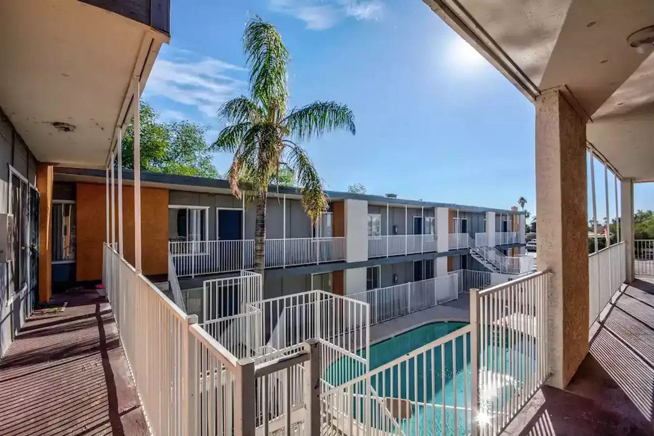 Mellow Square Apartments