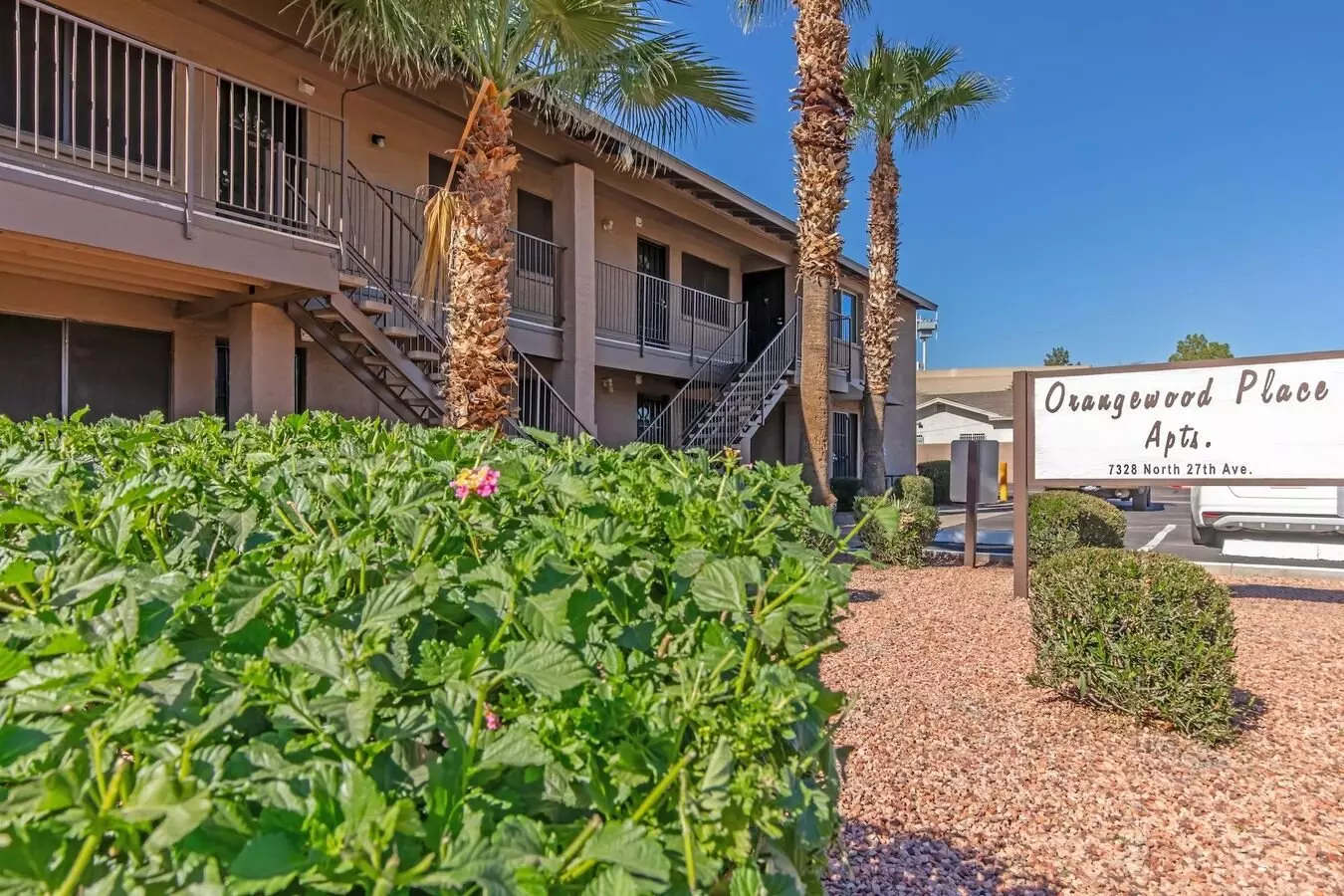 Orangewood Place Apartments