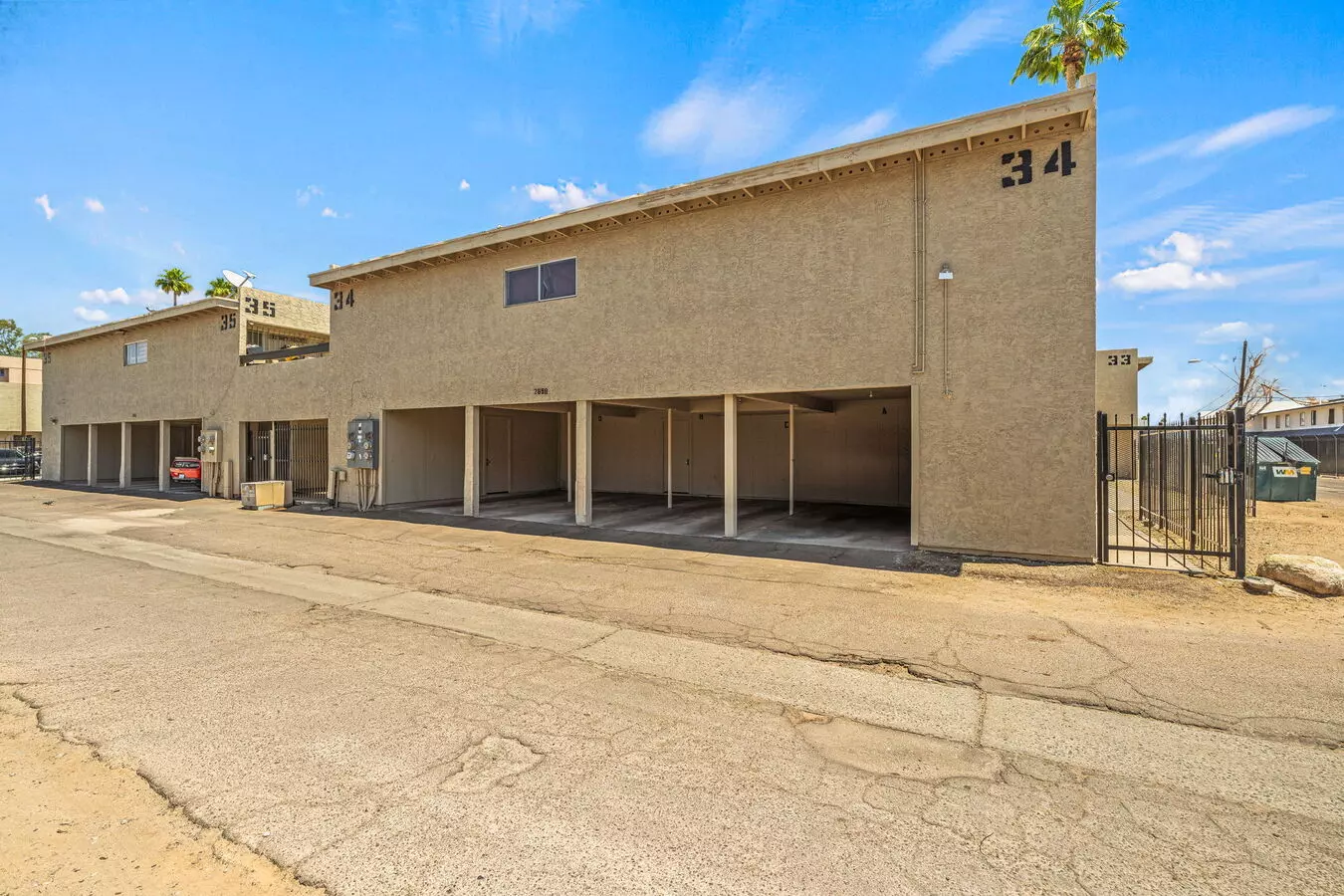 Spacious Single-level Condo In Woodmar IV