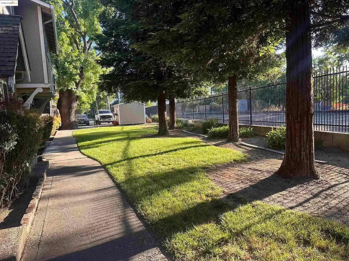 Great Apartment Near Downtown Pleasanton!