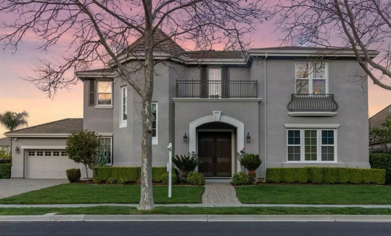1705 Laguna Creek Lane