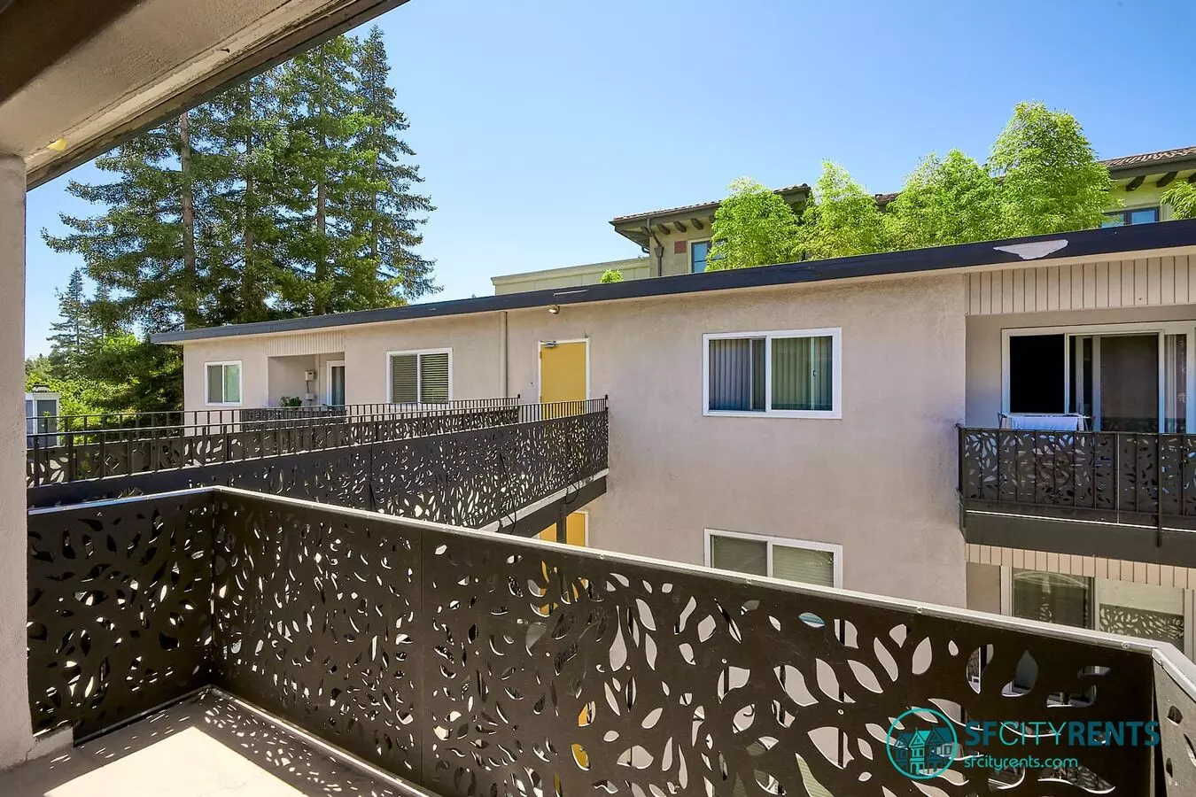 Redwood City: Remodeled 1 Bed 1 Ba W/ Private Balcony, A/c, In-unit Washer/dryer, & Parking Included