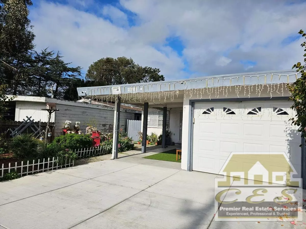 Sunny and bright Single Family San Pablo Home