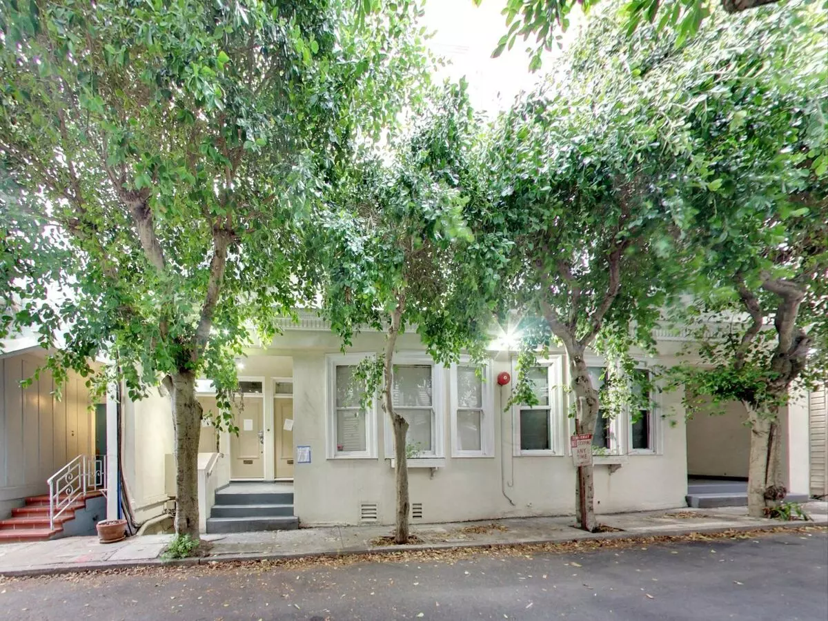 17 Leroy Place