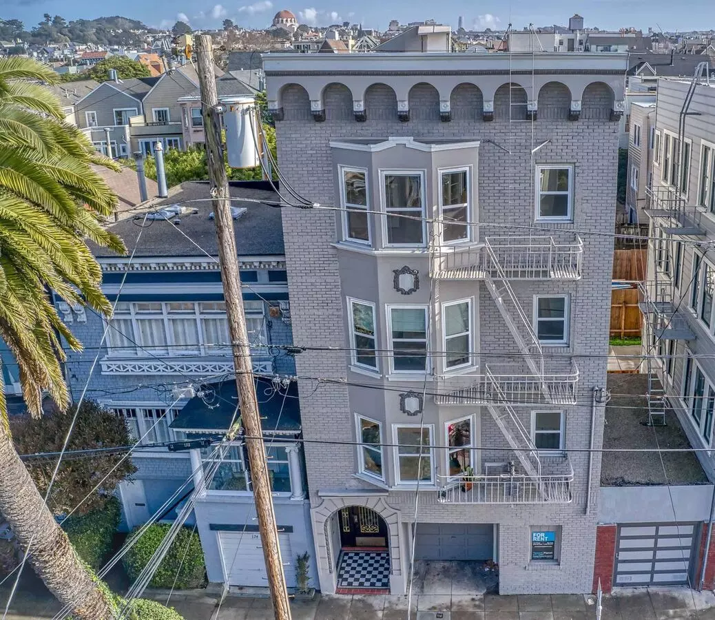 180 11th Avenue