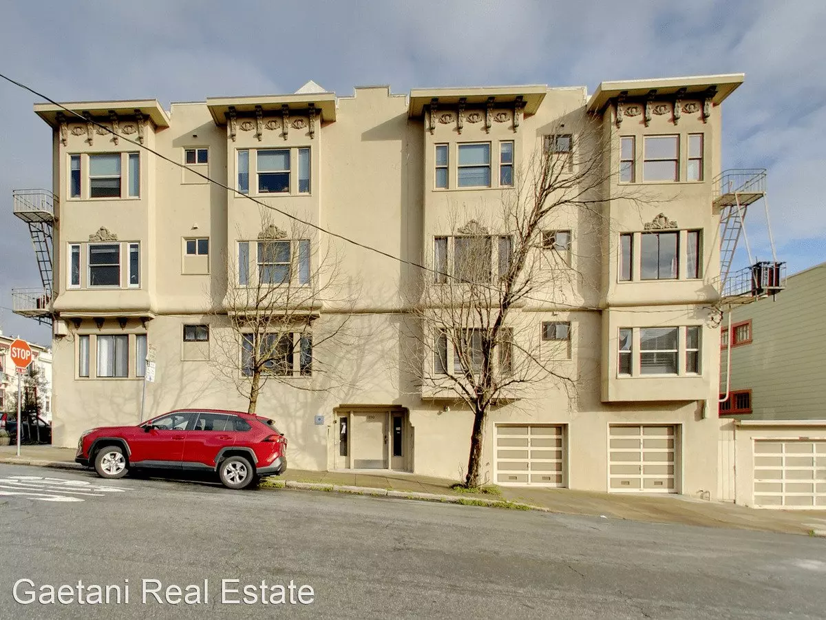1890 Grove Street (1058r)