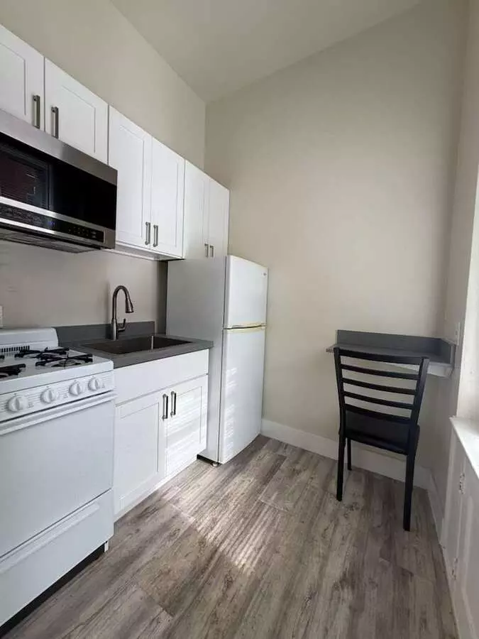 Benjamin Arms Apartments