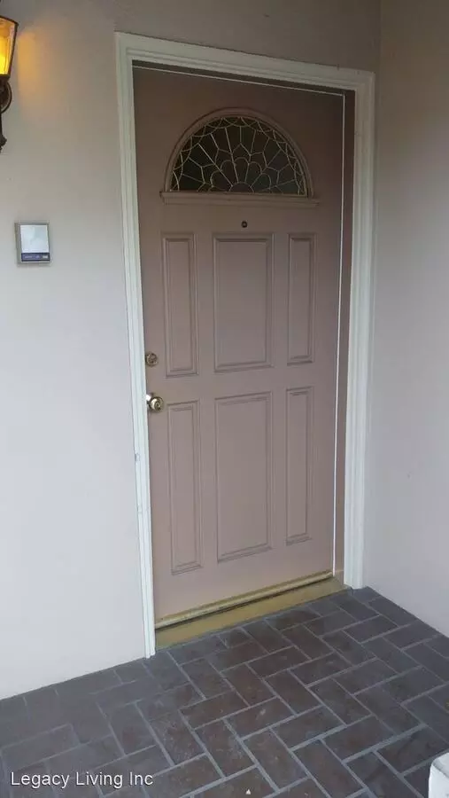 43 Mangels Avenue