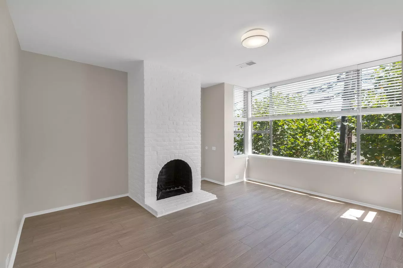 630 Grand View
