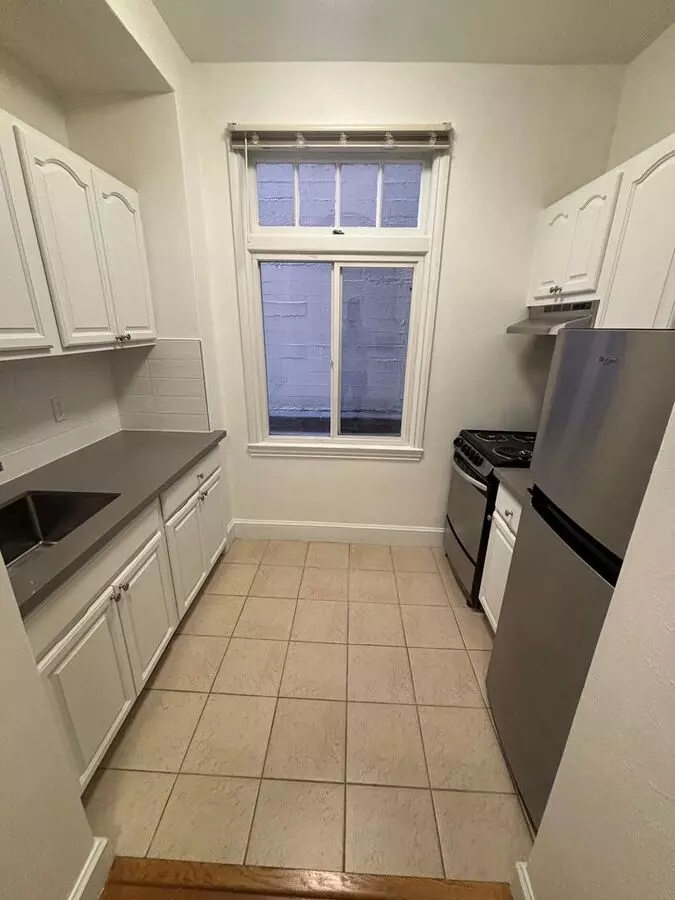 701 Pine Street, San Francisco (Apartment)
