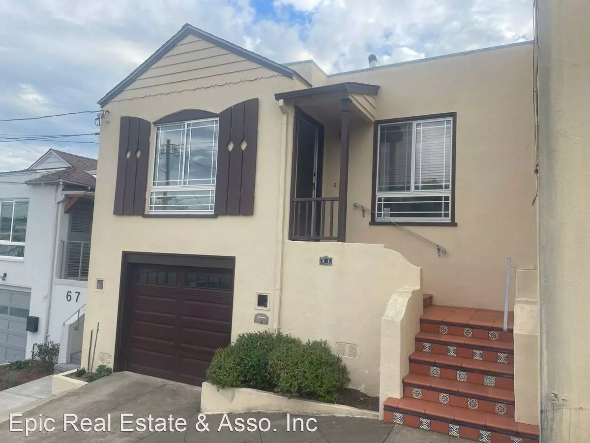 71 Gladstone Drive