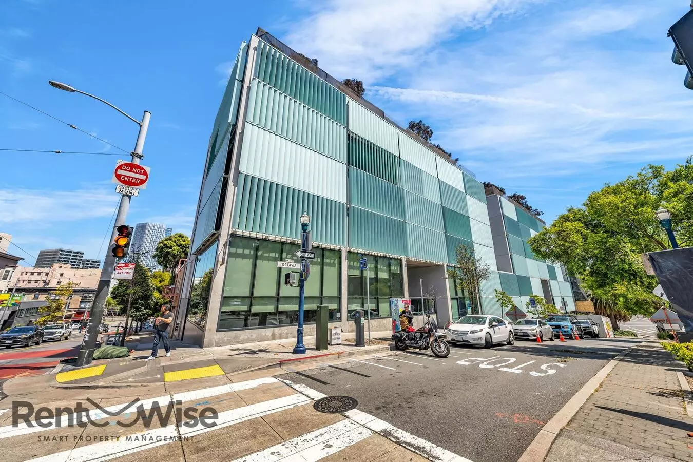 8 Octavia St