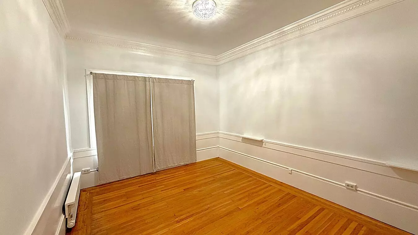 DISCOVER SUNLIT LIVING IN CHARMING EDWARDIAN NOB HILL HOME