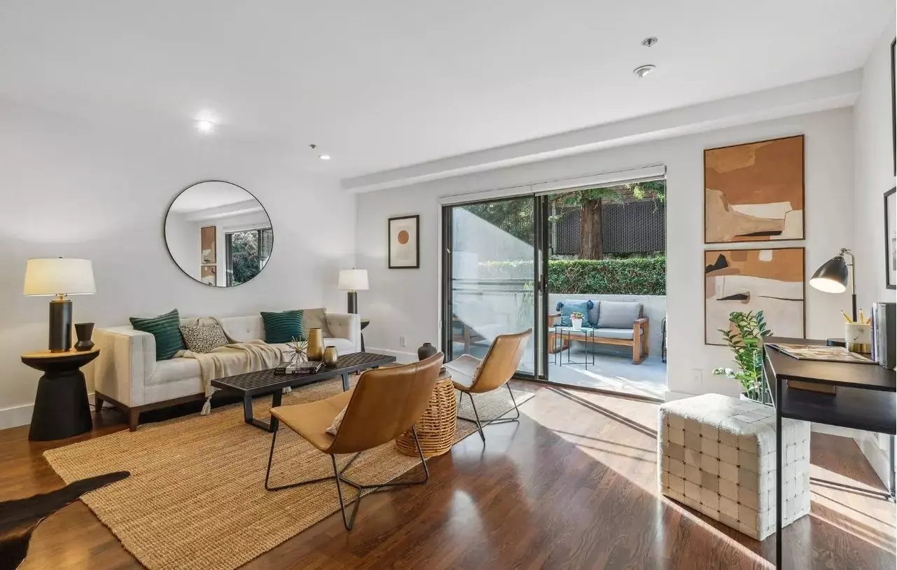 LARGE STUDIO IN SUNNY MISSION W/PARKING