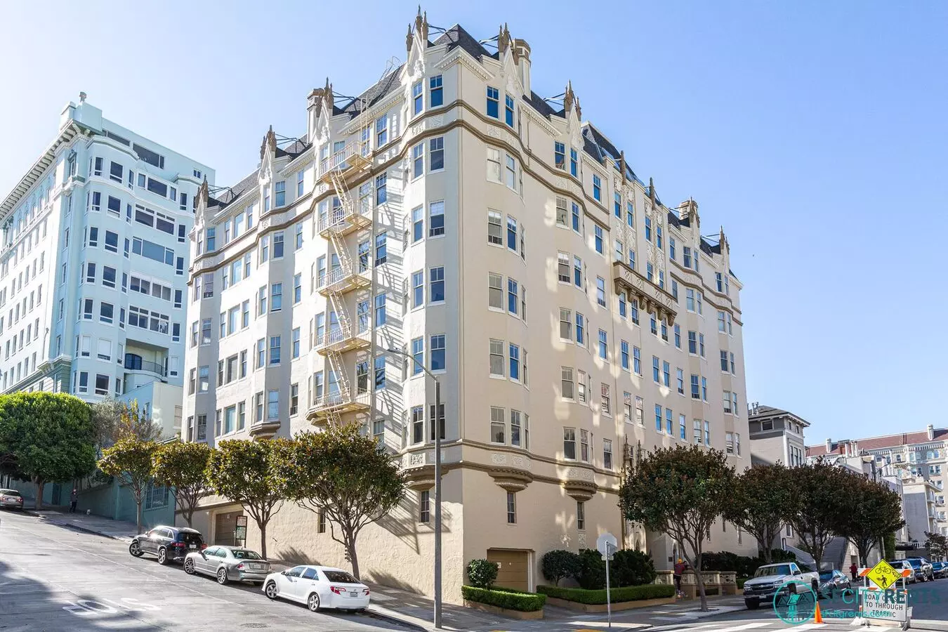 Pacific Heights: Unfurnished 4th Floor Apt W/ Optional Garage Parking & Shared Roof Deck Available February 9