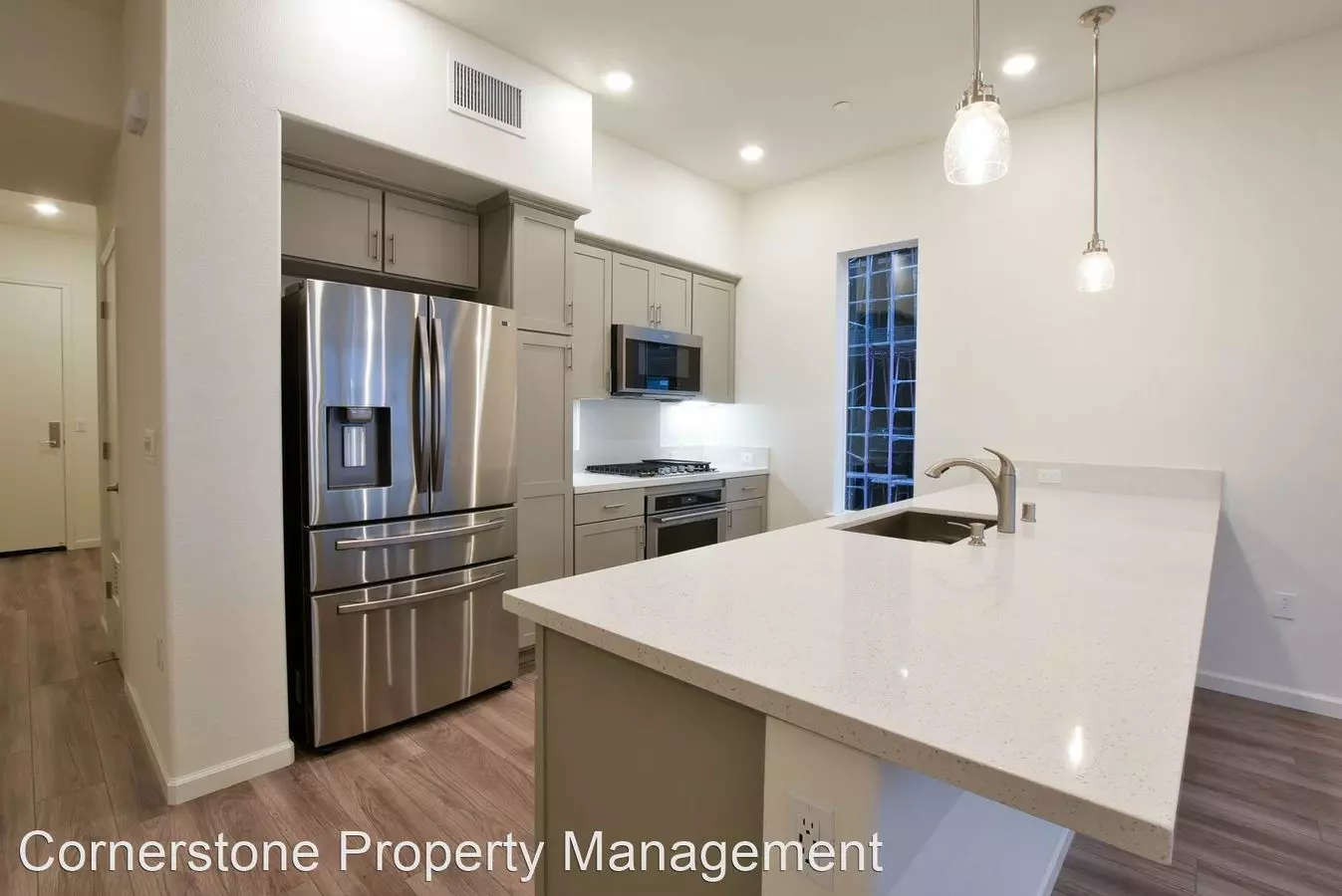 314 Llano De Los Robles Avenue