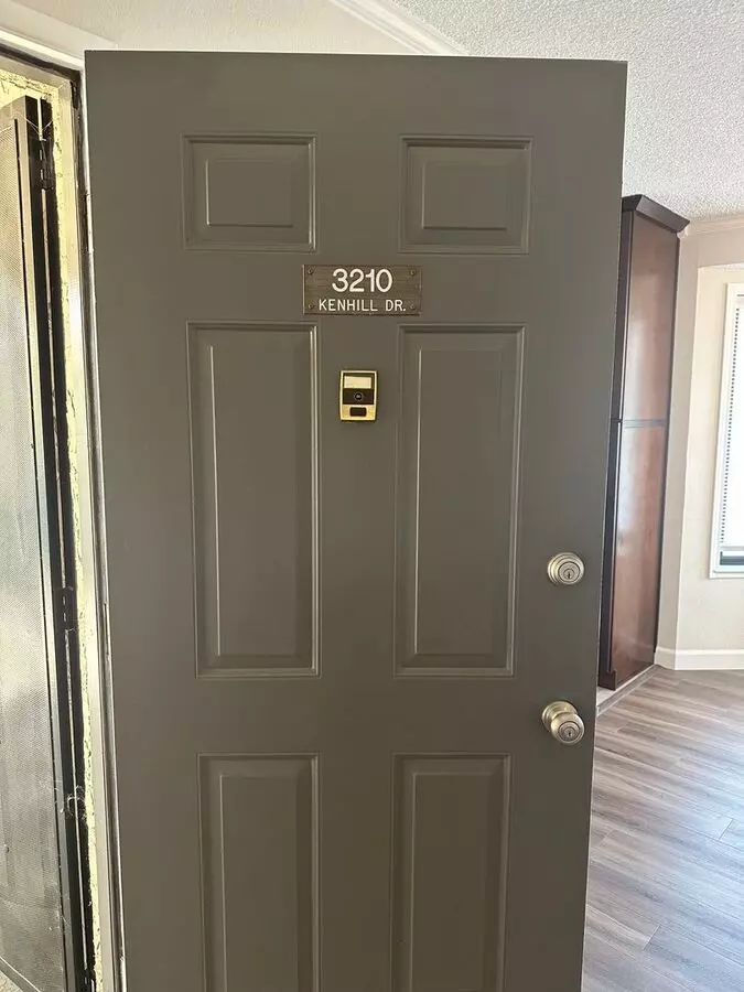 Condo, ready for move