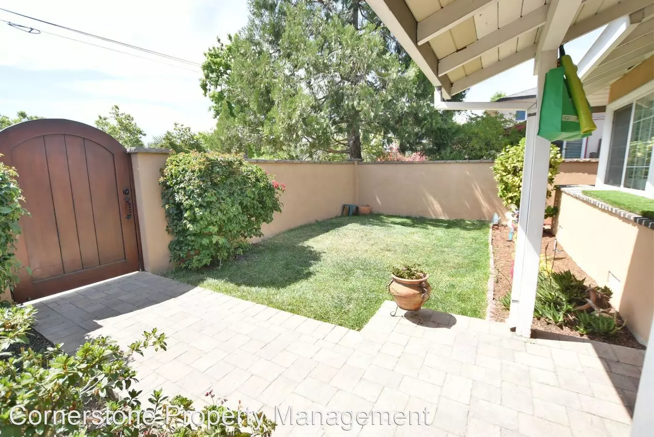 Beautifully Remodeled 3 Bedroom, 2 Bathroom Cambrian Home