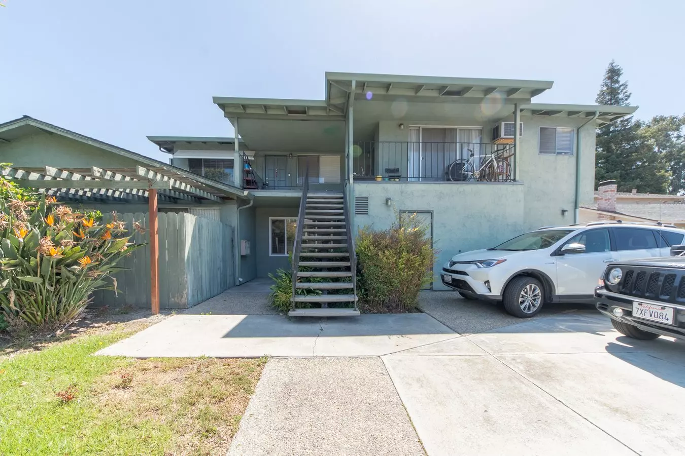 3780 Moorpark Avenue