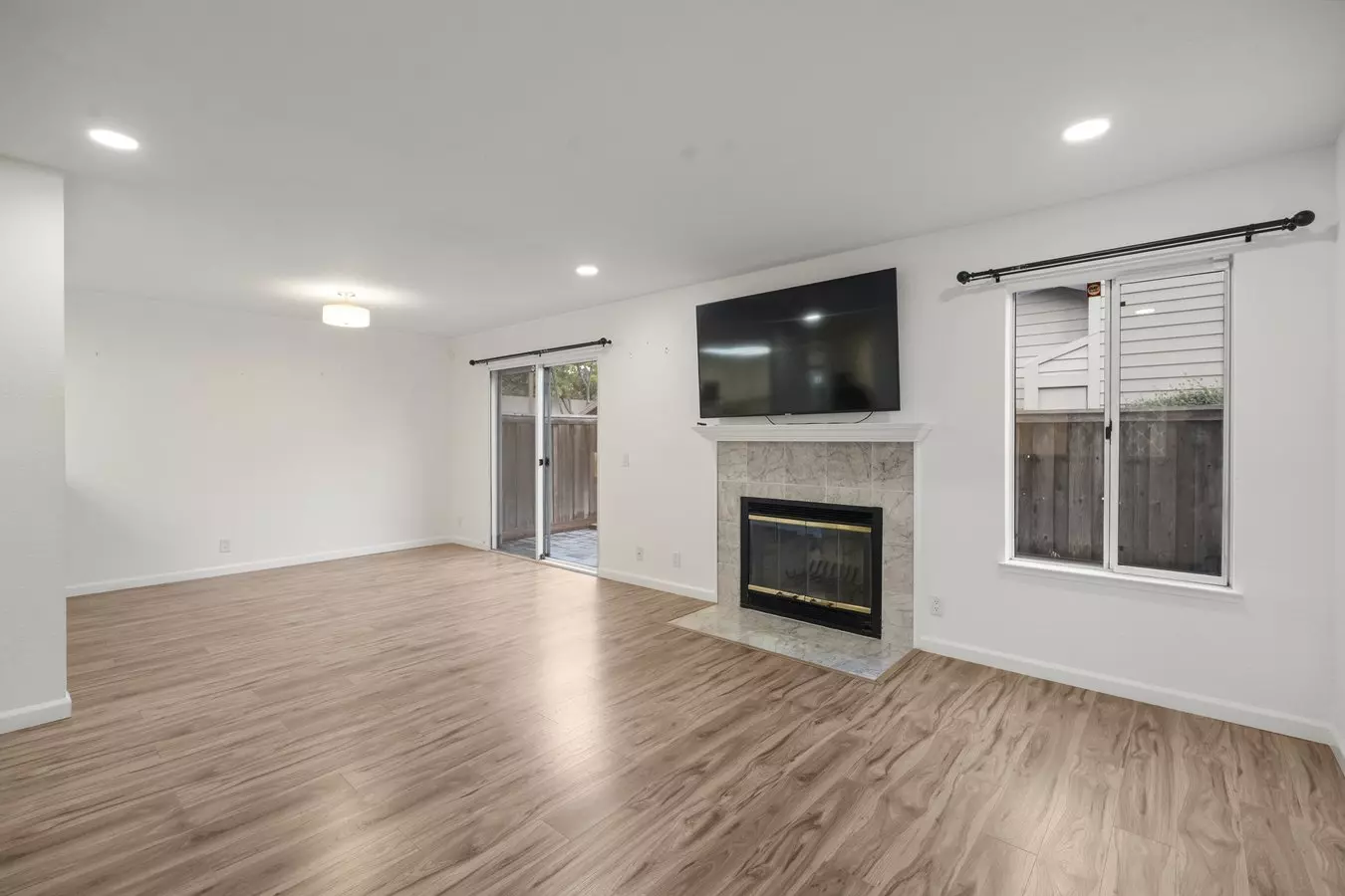 48 Raindance Ct