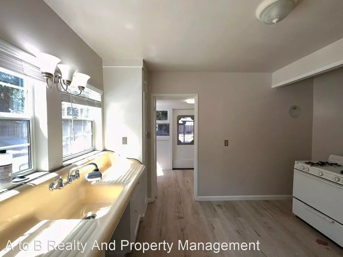 715 South 10th Street
