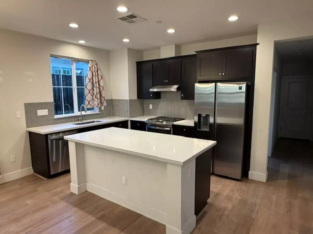 1020 Skybo Court
