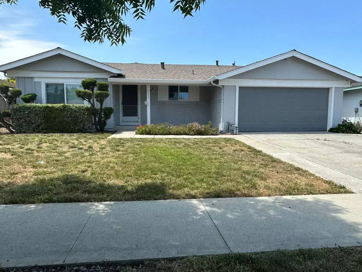 6055 Foothill Glen Drive