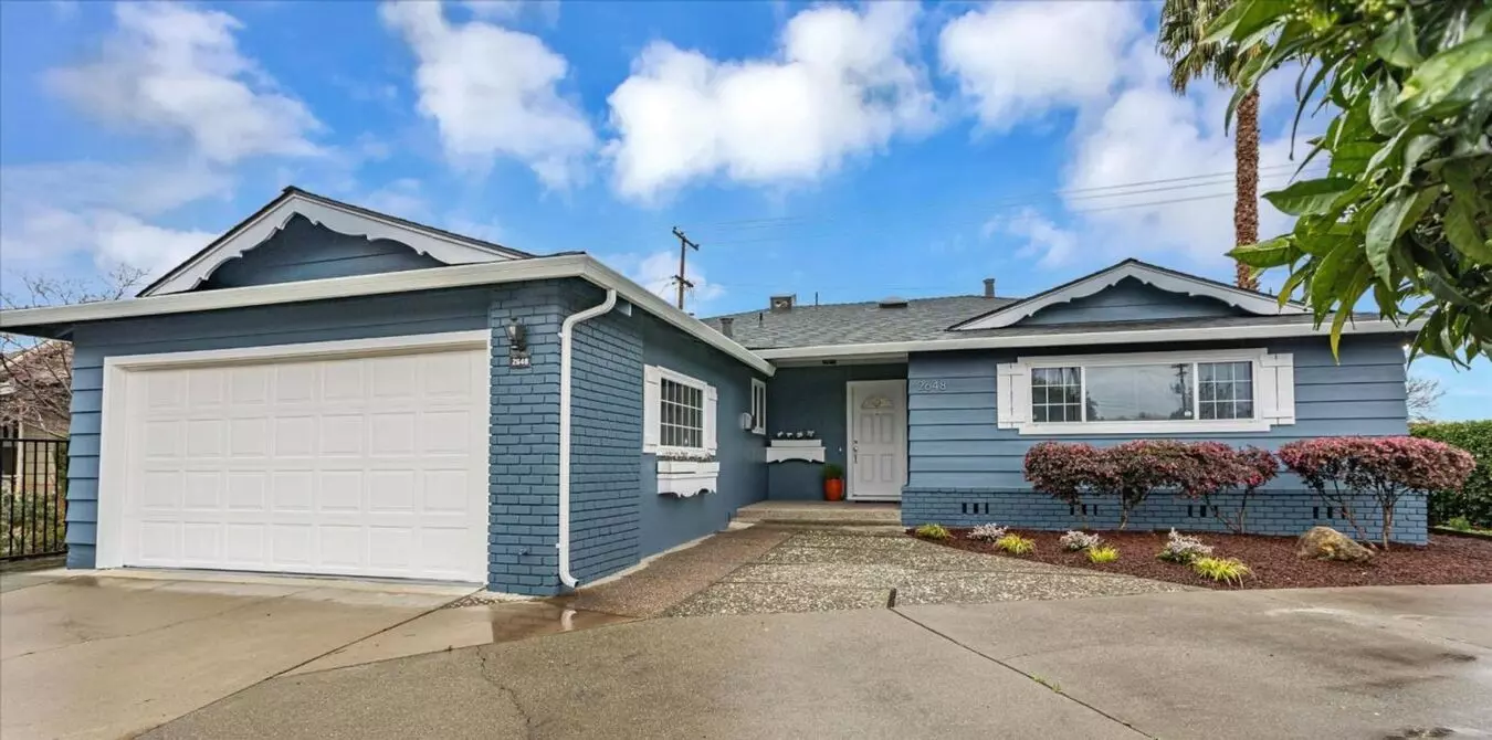 Charming 3-Bedroom Home in Prime Cambrian Location
