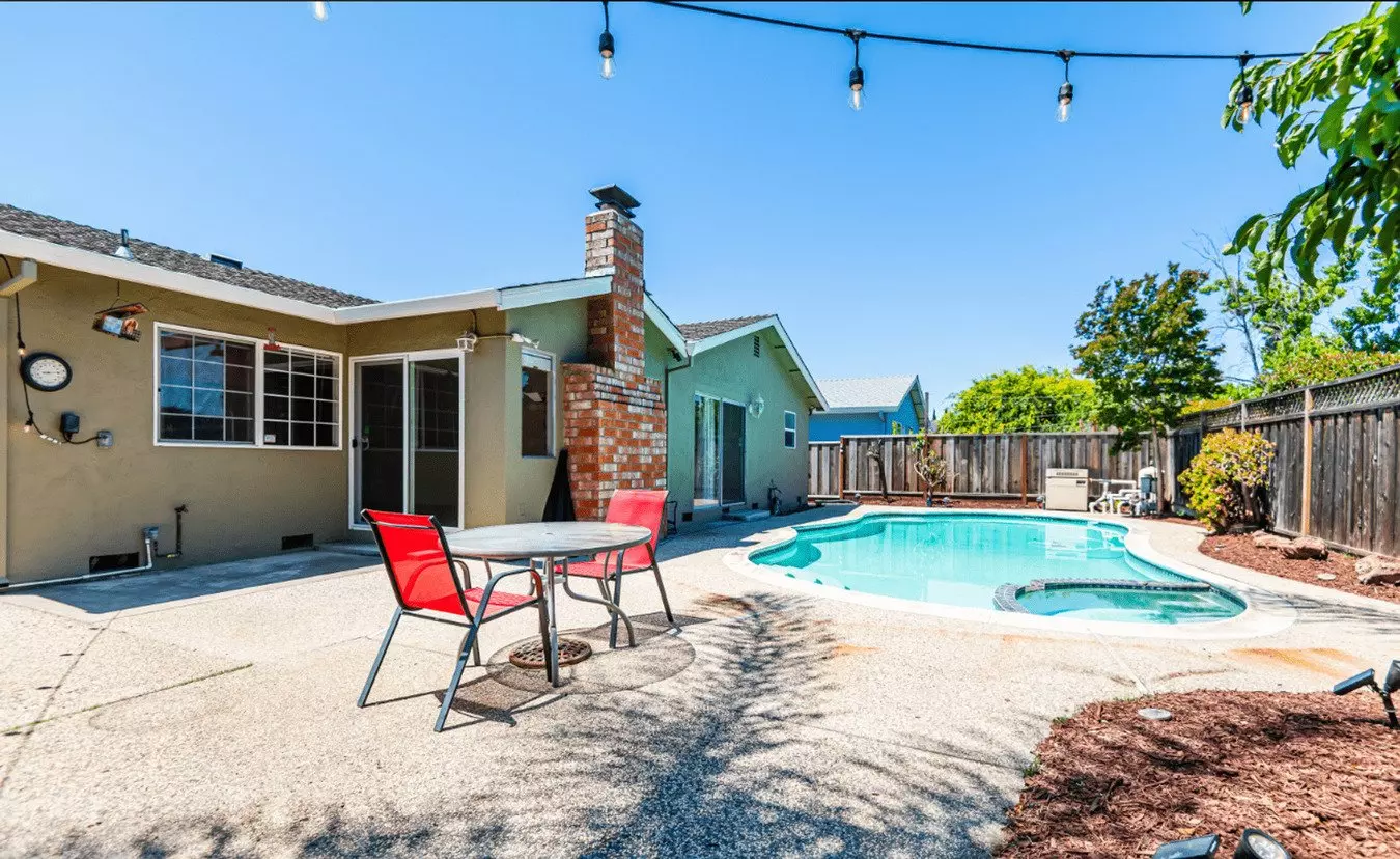 Lovely Home | Central A/C | Swimming Pool
