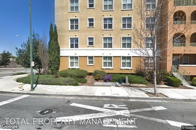 Fruitdale Avenue, SF Apartment