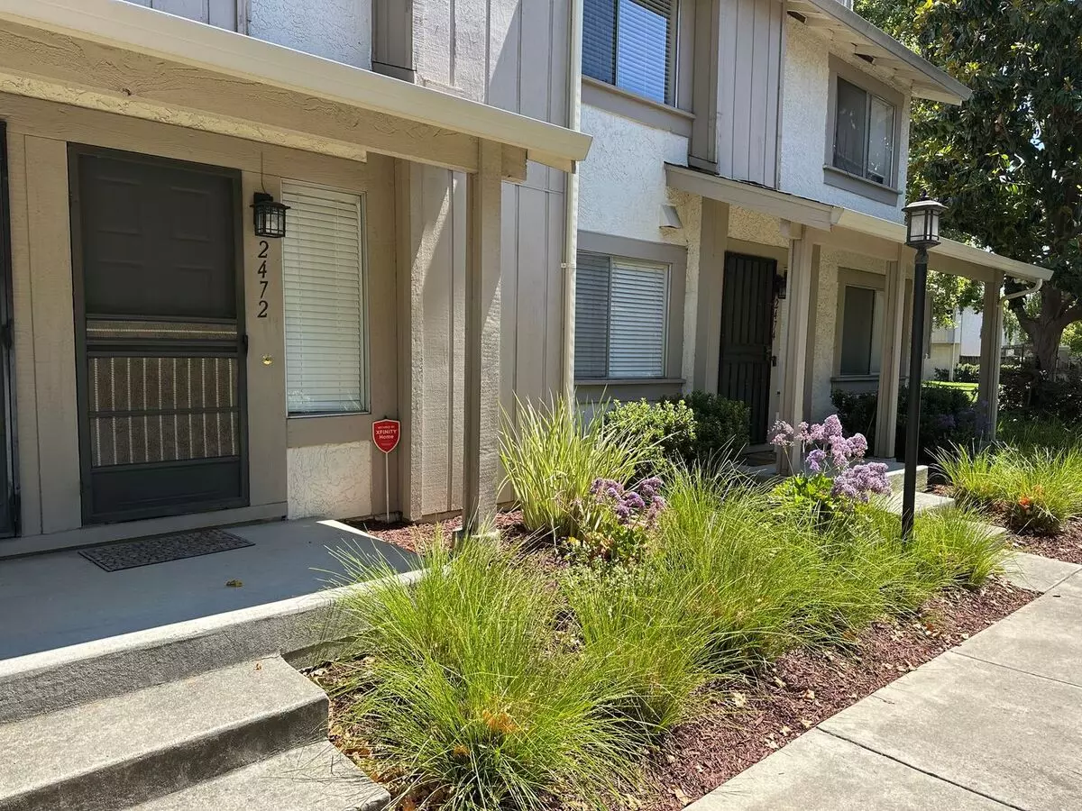 2472 Baton Rouge Drive