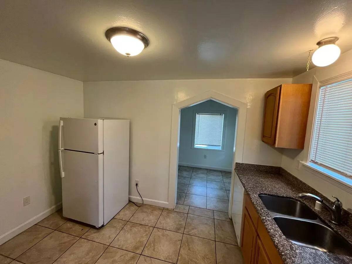 1195 143rd Ave