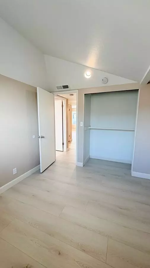 14723 Martell Ave (SPLIT WM BILL WITH TENANTS)