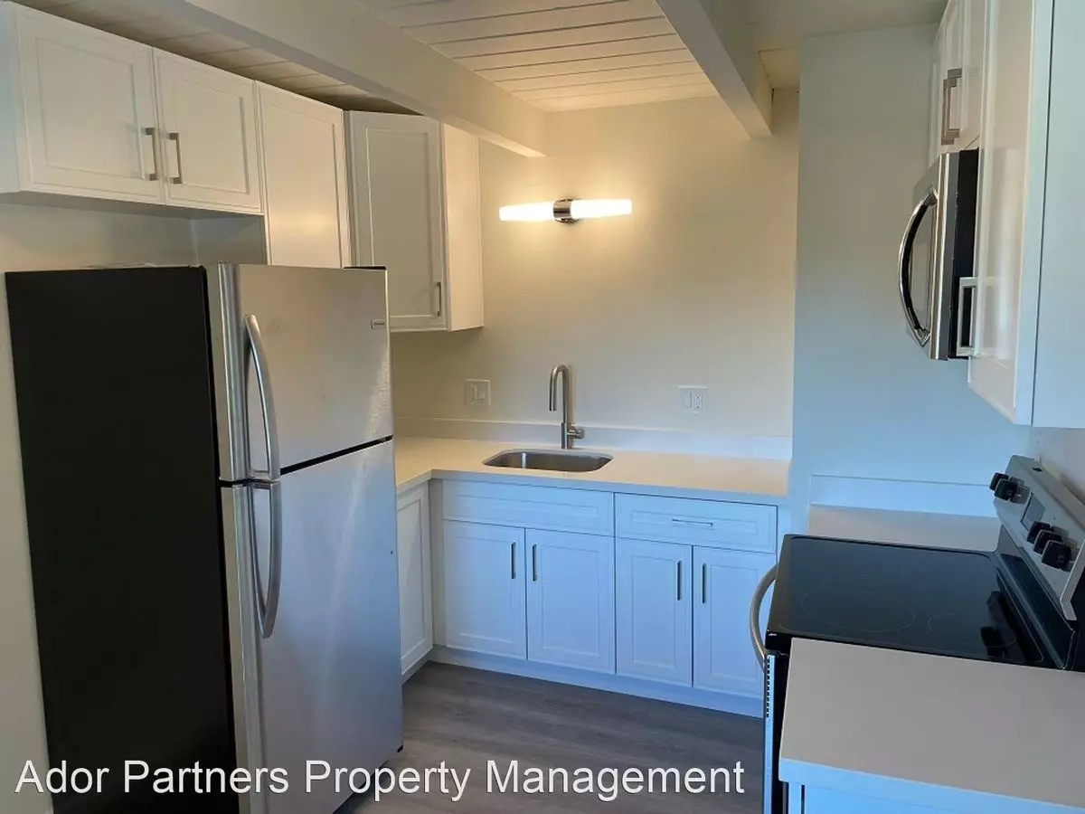 Rolling Hills Apartments