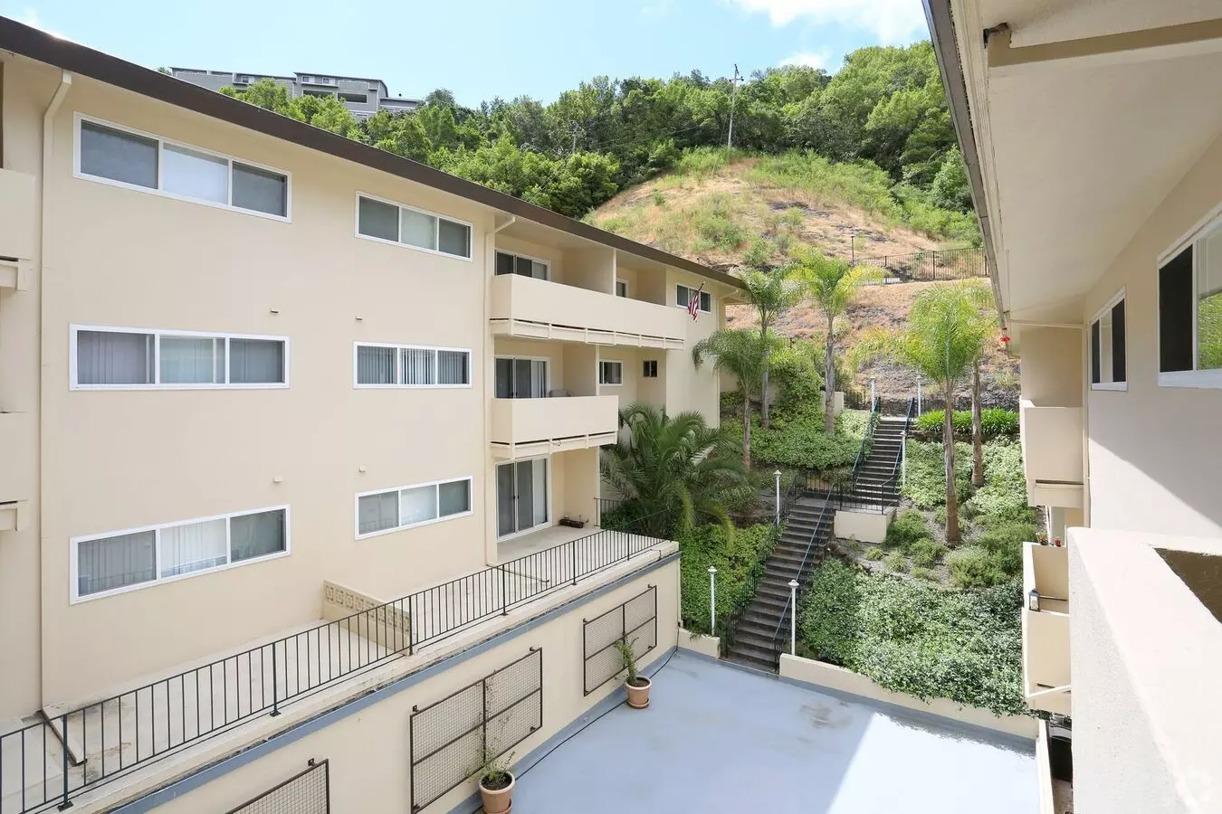 Marinian Towers Apartments